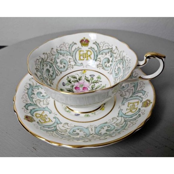 Rare Paragon Queen Elizabeth II Coronation Tea cup and Saucer Bone China 1953 - Picture 3 of 8